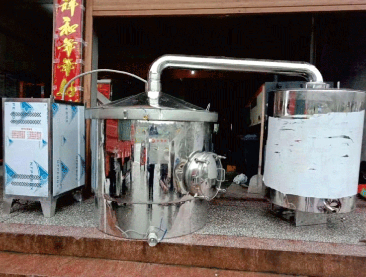 第九代酿酒设备(蒸汽机)